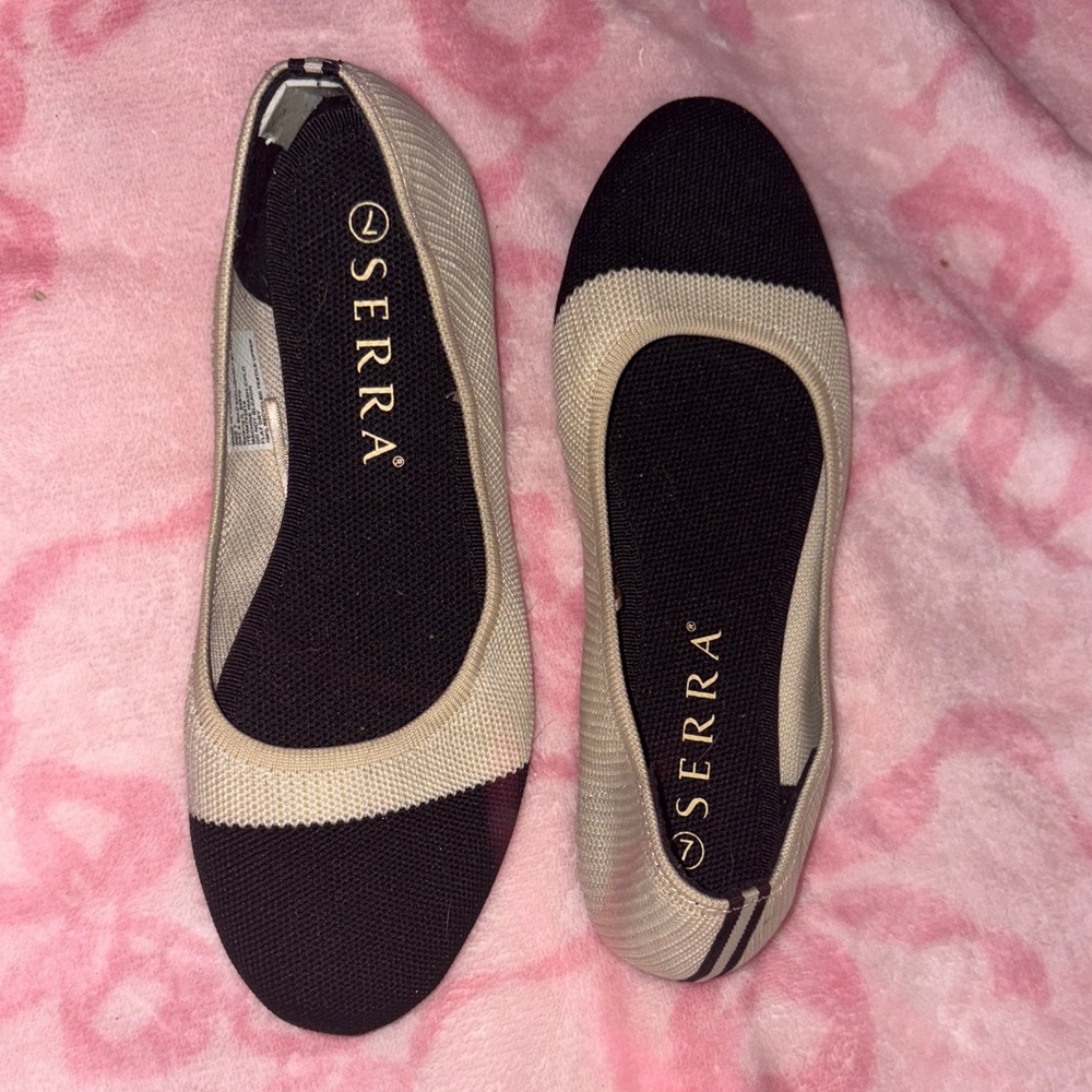Serra Women's Black and Cream Loafers